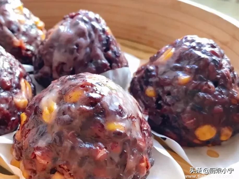 粘豆包的做法(粘豆包怎么做)(圖11) 粘豆包的做法(粘豆包怎么做)(圖11)