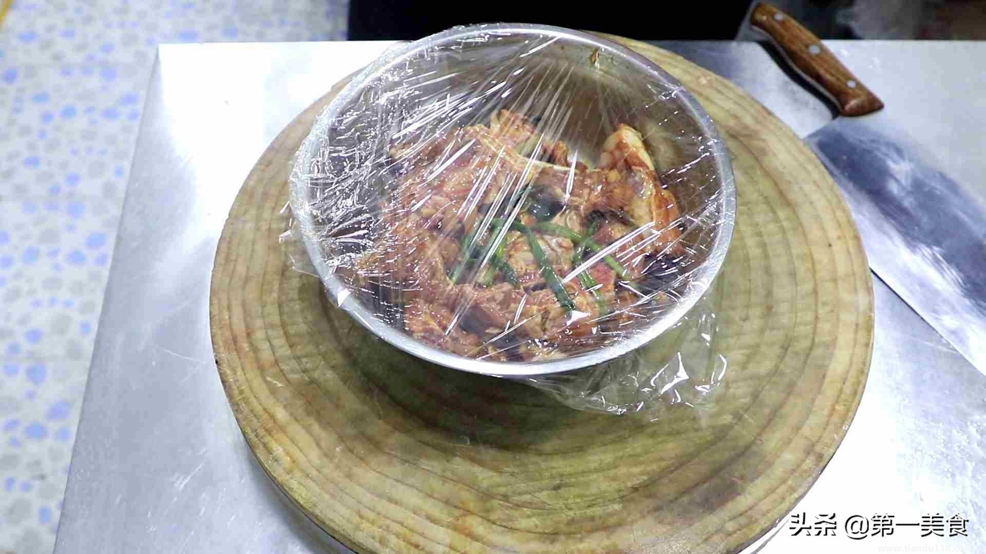 粉蒸排骨的做法（粉蒸排骨怎么做）(圖4)