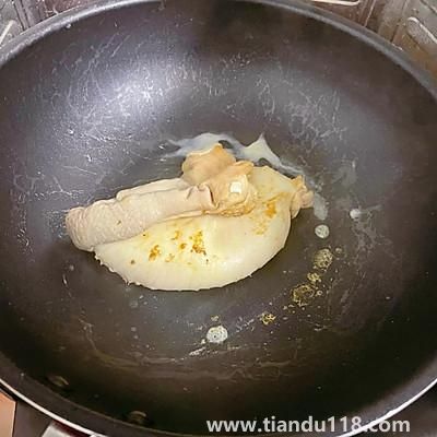 豬肚雞的做法(豬肚雞怎么做)(圖3) 豬肚雞的做法(豬肚雞怎么做)(圖3)