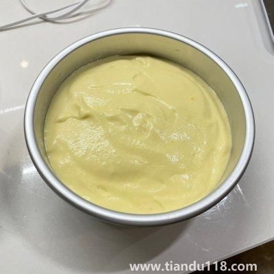 戚風(fēng)蛋糕的做法(戚風(fēng)蛋糕怎么做)(圖9) 戚風(fēng)蛋糕的做法(戚風(fēng)蛋糕怎么做)(圖9)