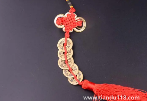 兩家門對門五帝錢掛在哪里最好2