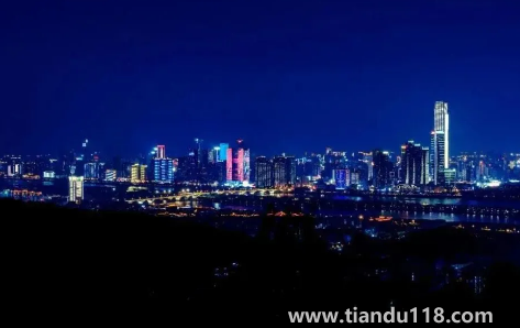 2022中秋節(jié)去長沙人多嗎(中秋節(jié)去長沙要注意什么的)(圖1) 2022中秋節(jié)去長沙人多嗎1