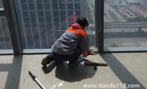 開荒保潔哪里好(開荒保潔收費標準)(圖2) 開荒保潔哪里好2