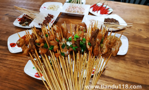 燒烤店一般在哪里進(jìn)貨(燒烤店經(jīng)營(yíng)竅門有哪些)(圖3) 燒烤店一般在哪里進(jìn)貨3