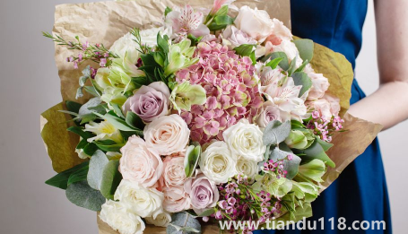 2022教師節(jié)送花上午送還是下午送(教師節(jié)送花送幾朵合適)(圖3) 2022教師節(jié)送花上午送還是下午送3