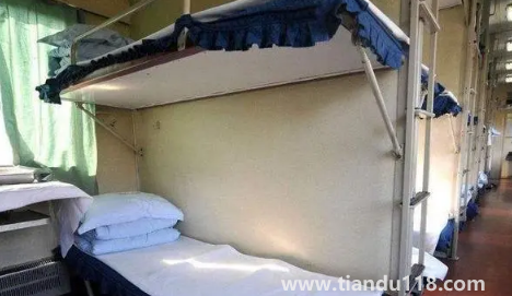 第一次坐火車(chē)買(mǎi)到硬臥上鋪怎么辦（第一次坐火車(chē)買(mǎi)到硬臥上鋪能退嗎）