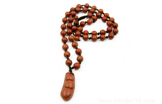 砭石項(xiàng)鏈的作用與功效(佩戴砭石項(xiàng)鏈注意事項(xiàng))(圖3) 砭石項(xiàng)鏈的作用與功效3