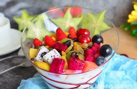 水果撈放冰箱第二天還能吃嗎(水果撈的做法)(圖3) 水果撈放冰箱第二天還能吃嗎3