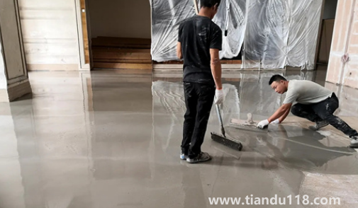 水泥地面可以直接做自流平嗎（普通水泥加什么可以做自流平）