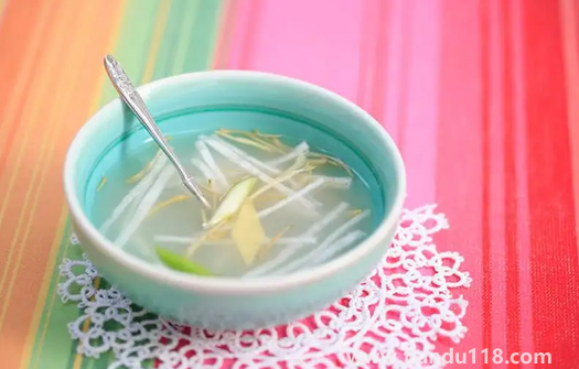 蔥白煮水喝有什么功效和作用(蔥白煮水的做法)(圖3) 蔥白煮水喝有什么功效和作用3