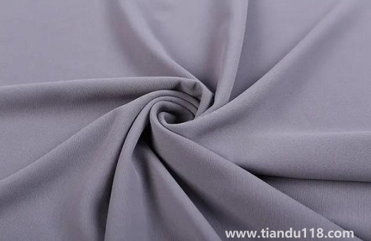 聚酯纖維的缺點(diǎn)有哪些(聚酯纖維面料有毒嗎)(圖2) 聚酯纖維的缺點(diǎn)有哪些2