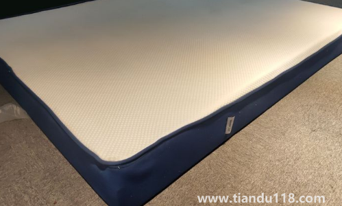 藍(lán)盒子和酒店的床哪個(gè)軟(藍(lán)盒子床墊怎么樣)(圖2) 藍(lán)盒子和酒店的床哪個(gè)軟2