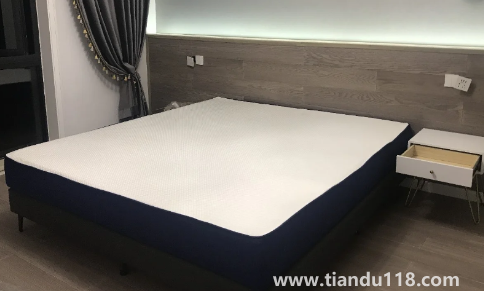 藍(lán)盒子床墊和慕思床墊哪個好(藍(lán)盒子床墊和慕思床墊怎么選)(圖2) 藍(lán)盒子床墊和慕思床墊哪個好2