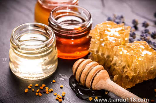 蜂蜜有泡沫好還是不好(蜂蜜怎么看好壞)(圖3) 蜂蜜有泡沫好還是不好3