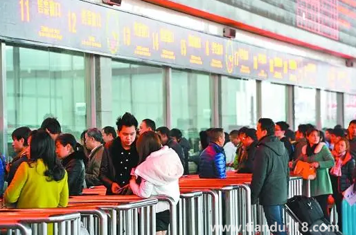 2022年國慶節(jié)高鐵火車票什么時候開售(國慶節(jié)坐高鐵火車怎么防護)(圖2) 2022年國慶節(jié)高鐵火車票什么時候開售2