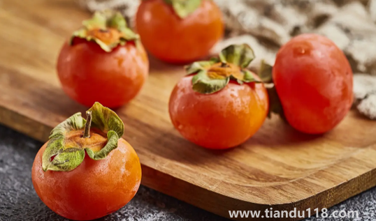 硬柿子放久了會(huì)變成軟柿子嗎（硬柿子和軟柿子的區(qū)別）