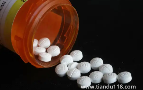 止痛藥吃多了影響月經嗎（一個月吃一次布洛芬有影響嗎）