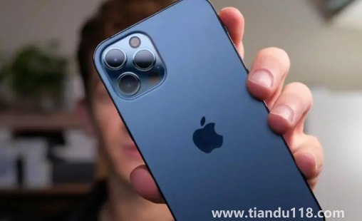 iPhone14 Pro屏幕閃嗎（iPhone14 Pro電池多少毫安）