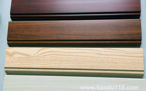 踢腳線要和門套顏色一樣嗎2