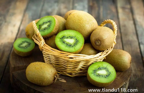 獼猴桃切開了放了一晚上能吃嗎2