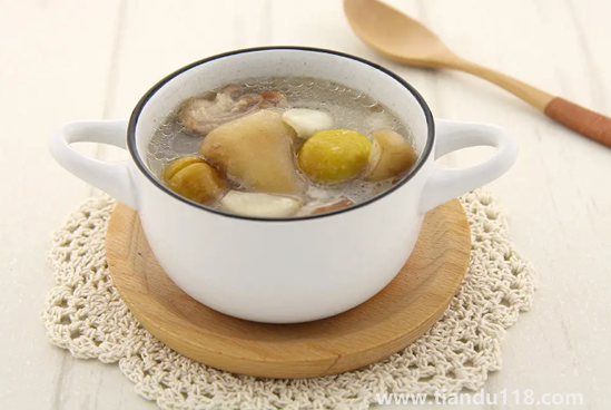 板栗可以和山藥一起煲湯嗎（板栗山藥怎么煲湯好喝）