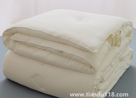 大豆纖維被用久了會(huì)不會(huì)坨一塊(大豆被如何保養(yǎng)用的更久)(圖3) 大豆纖維被用久了會(huì)不會(huì)坨一塊3