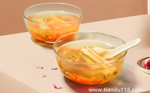 甘蔗和冰糖一起煮水的功效與作用（吃甘蔗的注意事項(xiàng)）