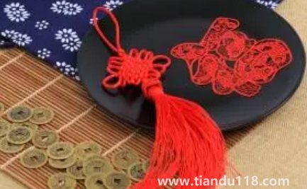 門對門掛中國結(jié)可以掛門上嗎 3