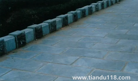 鎮(zhèn)宅用天然青石好嗎（青石怎樣才能在家中擺放）