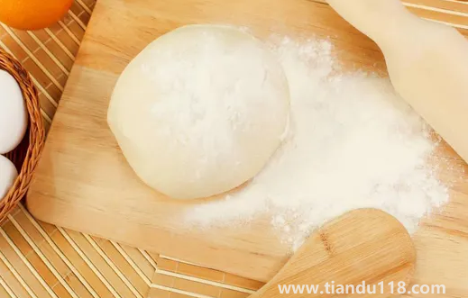 二次發(fā)酵沒(méi)變大怎么辦(發(fā)面怎么樣才算發(fā)好了)(圖3) 二次發(fā)酵沒(méi)變大怎么辦3