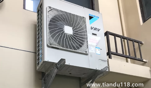 拆空調(diào)直接剪斷管子危險(xiǎn)嗎（美的空調(diào)銅管可以直接切斷嗎）