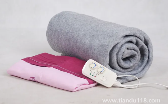 電熱毯可以折疊存放嗎(電熱毯使用注意事項(xiàng))(圖1) 電熱毯可以折疊存放嗎1