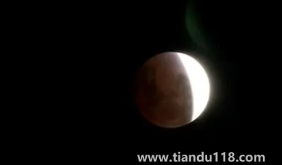 11月8日月全食每個(gè)地方都能見到嗎3