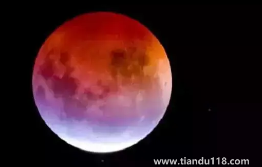 月全食2022年11月8日幾點(diǎn)開(kāi)始（月全食是不是在哪里都可以看得到）