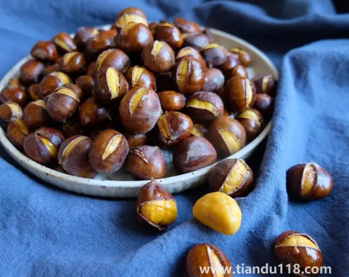 帶殼的板栗怎么煮好吃又簡單(板栗煮好能放幾天)(圖2) 帶殼的板栗怎么煮好吃又簡單2