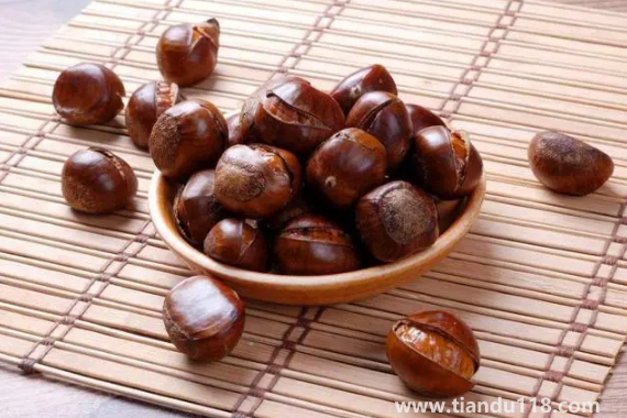 炒板栗開口好還是不開口好吃(炒板栗怎么保存)(圖2) 炒板栗開口好還是不開口好吃2