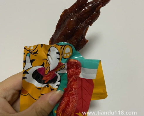 金廚娘虎皮鳳爪是王小鹵的平替嗎(熱門虎皮鳳爪評(píng)測)(圖2) 金廚娘虎皮鳳爪是王小鹵的平替嗎2