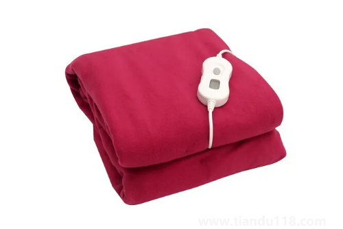 濕氣重的人睡電熱毯有好處嗎(使用電熱毯要注意什么)(圖3) 濕氣重的人睡電熱毯有好處嗎3