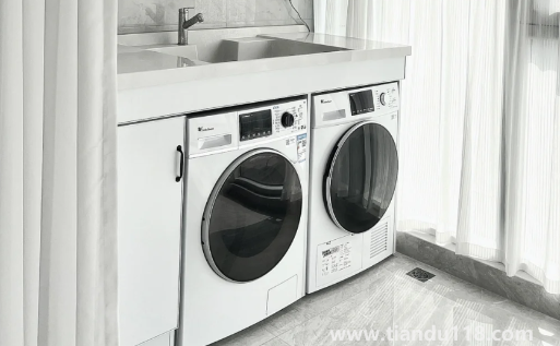 租客洗衣機(jī)用了一年壞了誰(shuí)負(fù)責(zé)(維修洗衣機(jī)需要多少錢(qián))(圖1) 租客洗衣機(jī)用了一年壞了誰(shuí)負(fù)責(zé)1