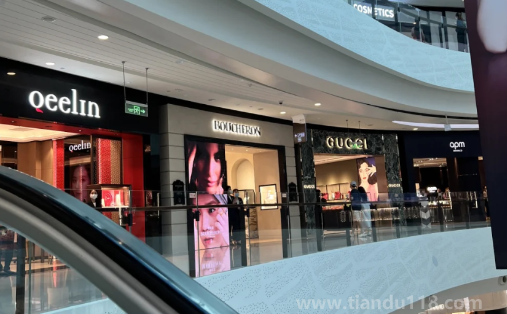 免稅店1000元可以?xún)抖嗌俜e分（中國(guó)免稅店有幾家）