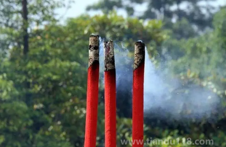 2023年春節(jié)燒香需要用幾根香（春節(jié)在家怎么燒香）