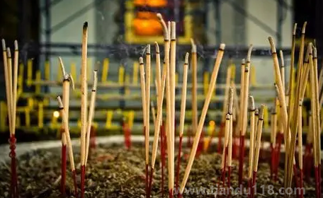 2023大年初三去寺廟好嗎（大年初幾去寺廟比較好）