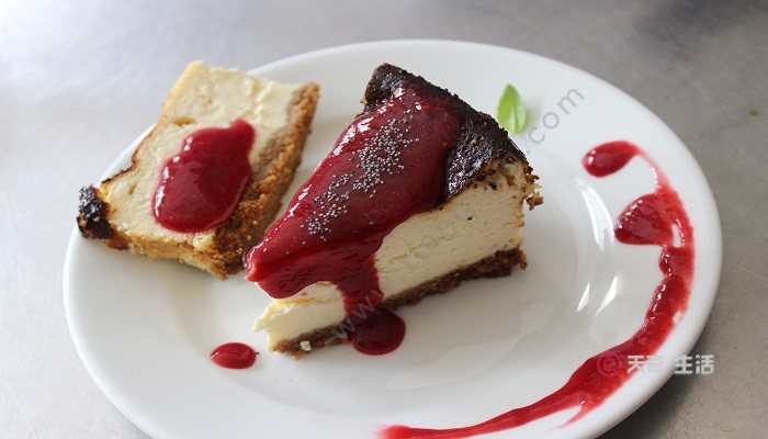 電飯煲蛋糕糊底怎么辦 電飯煲蛋糕為什么會糊底(圖2) 電飯煲蛋糕糊底怎么辦