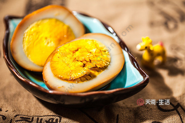 鹵蛋營養(yǎng)價(jià)值高嗎 鹵蛋的功效作用(圖2) 鹵蛋營養(yǎng)價(jià)值高嗎